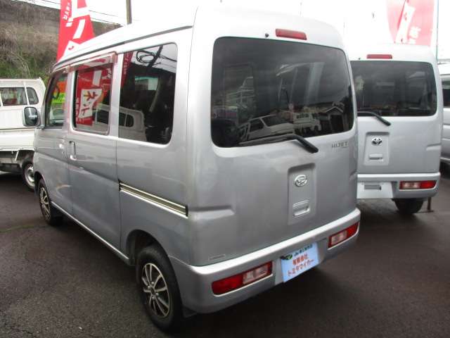 Daihatsu Hijet Cargo 6