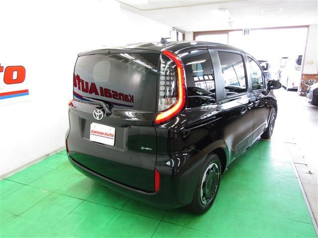 Toyota Sienta 6