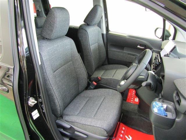 Toyota Sienta 7