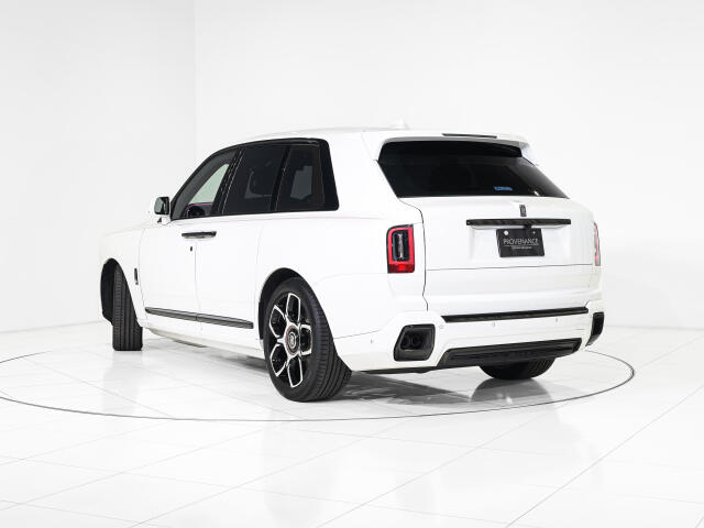 Rolls-Royce ブラックバッジカリナン 6