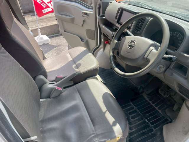 Nissan NV100 Clipper 11