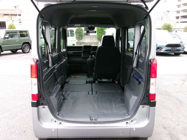 Honda N-VAN 12