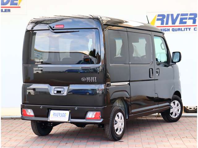 Daihatsu Hijet Cargo 6