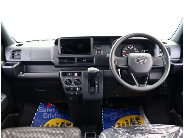 Daihatsu Hijet Cargo 7