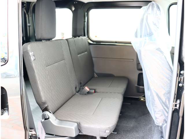 Daihatsu Hijet Cargo 9