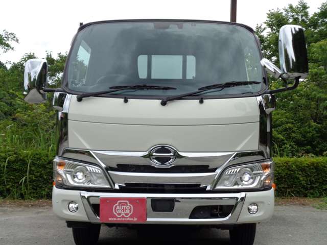 Hino Dutro 2