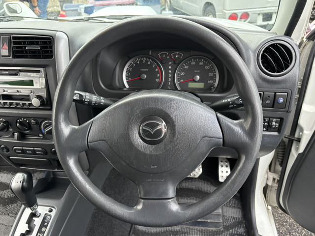 Mazda AZ-オフロード 10