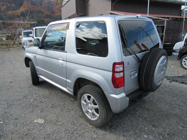 Mitsubishi Pajero Mini 5