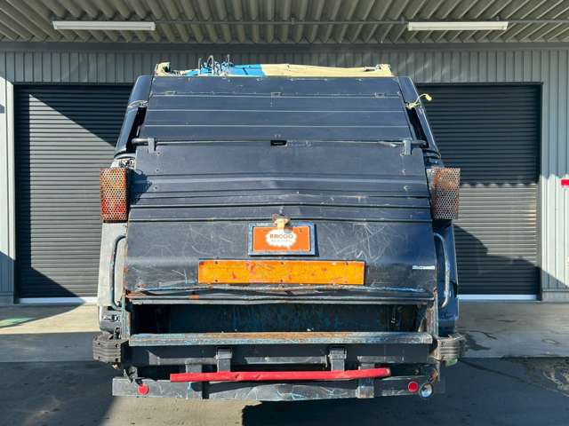 UD Trucks Condor 6