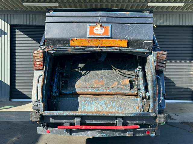 UD Trucks Condor 7