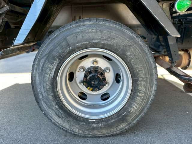 UD Trucks Condor 9