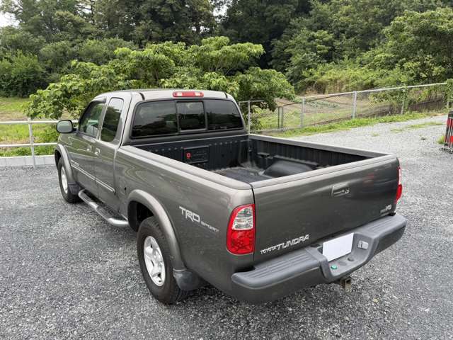 Toyota Tundra 4