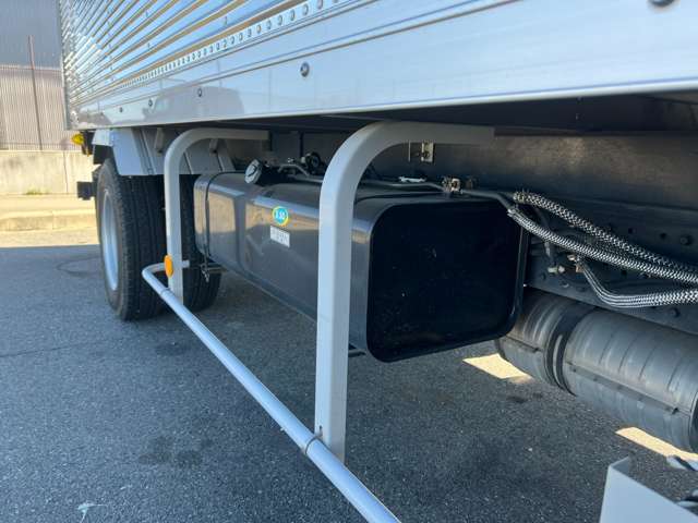 Mitsubishi Fuso Canter 12