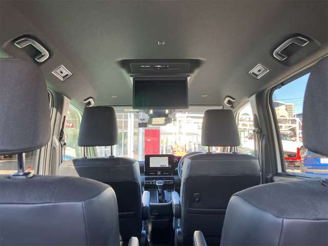 Toyota Noah 2