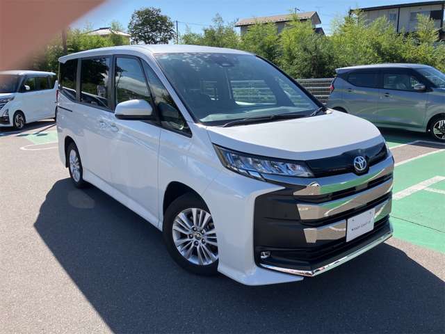 Toyota Noah 7