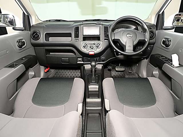 Nissan AD 3