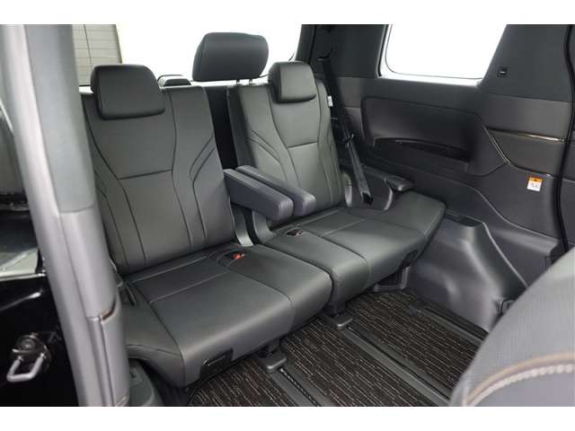 Toyota Alphard 8