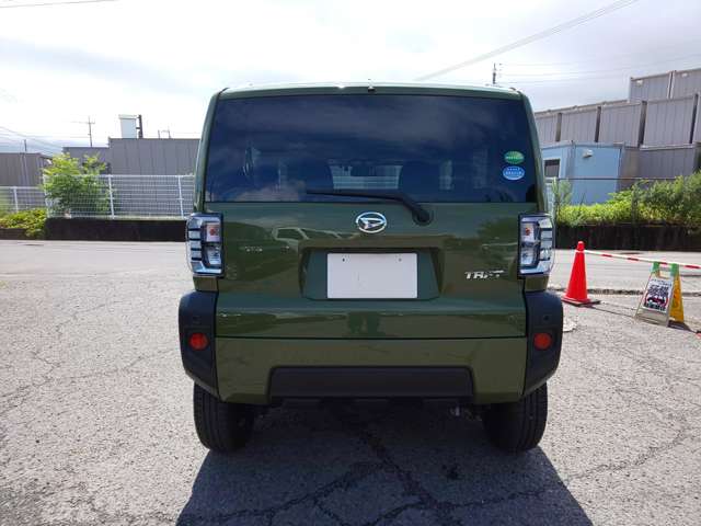 Daihatsu Taft 7