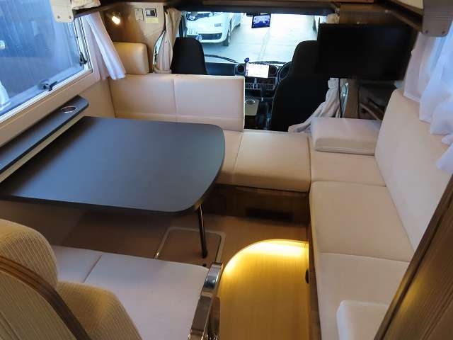 Toyota Camroad 4