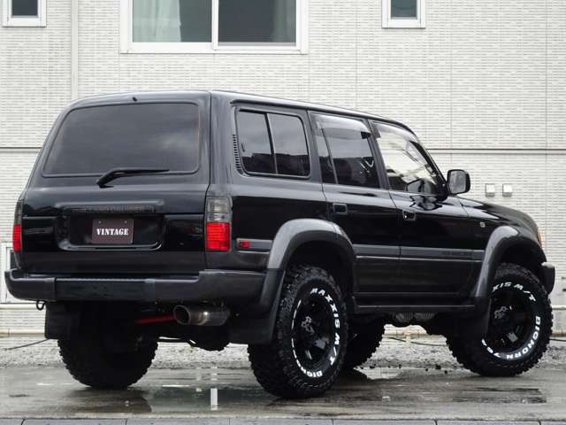 Toyota Land Cruiser 80 12