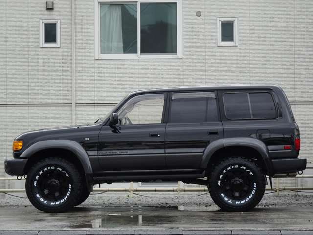 Toyota Land Cruiser 80 3