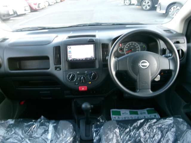 Nissan AD 3