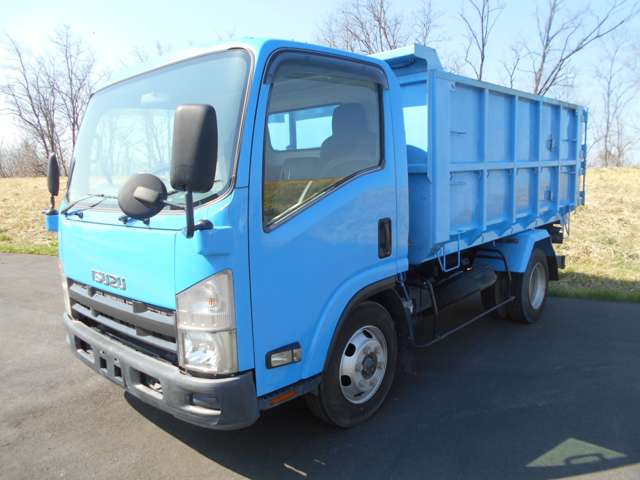 Isuzu Elf 4