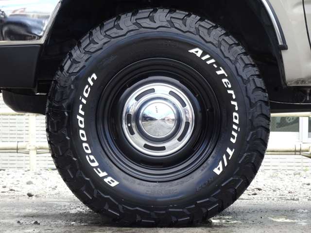 Toyota Hilux Surf 11