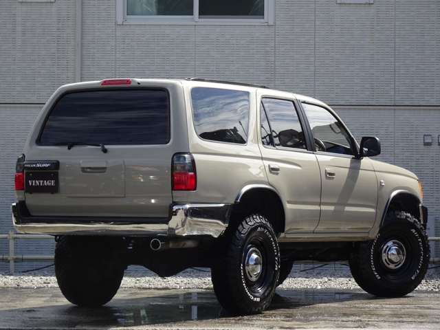 Toyota Hilux Surf 10