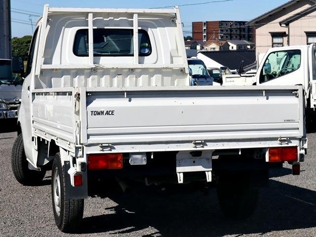 Toyota Town Ace Truck 2