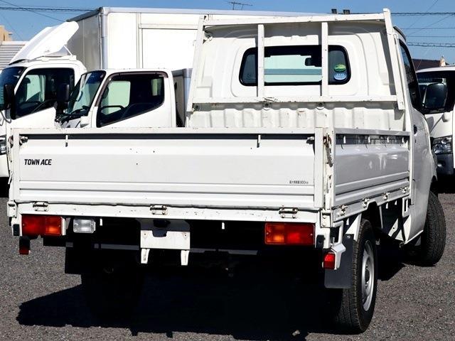 Toyota Town Ace Truck 3