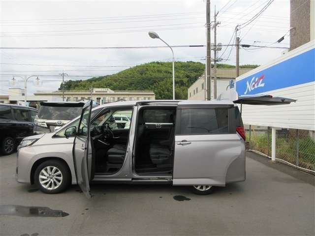 Toyota Noah 8