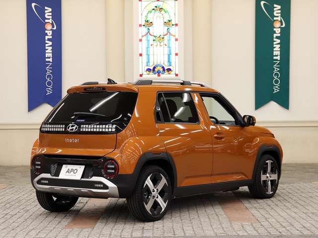 Hyundai インスター 4