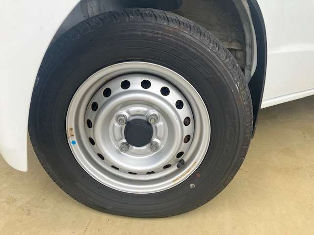 Nissan NV100 Clipper 5