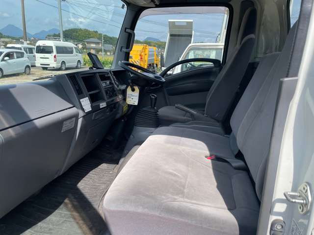 Isuzu Elf 11
