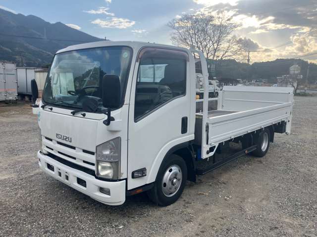 Isuzu Elf 2