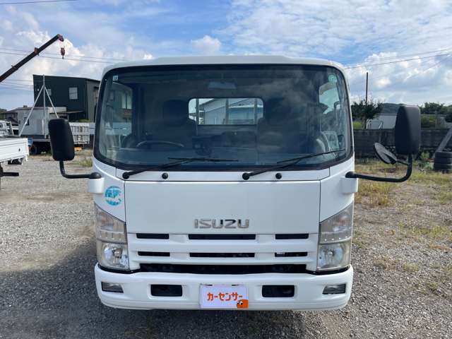 Isuzu Elf 4