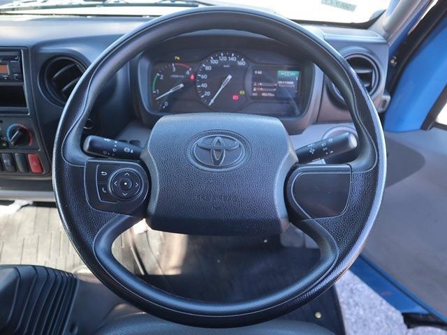 Toyota Dyna 4