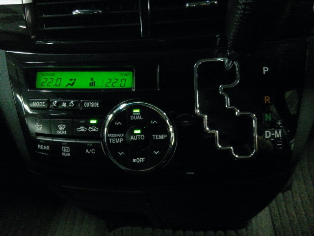 Toyota Estima 10