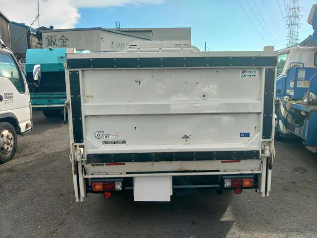 Toyota Dyna 5