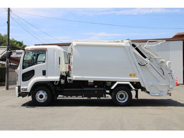 Isuzu Forward 4