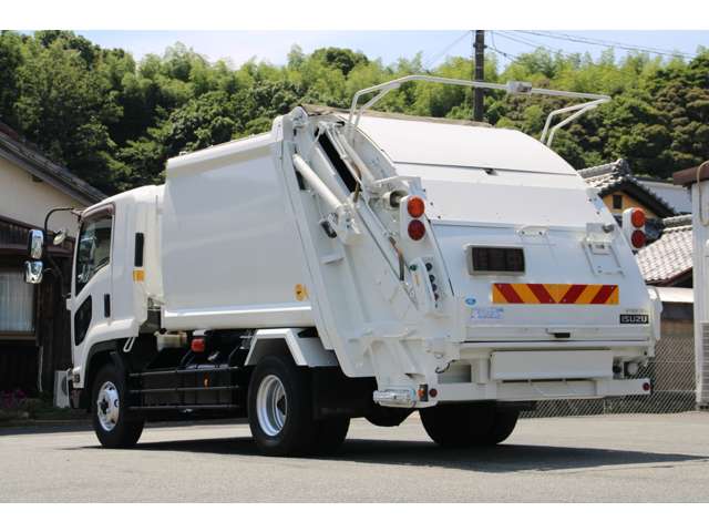 Isuzu Forward 6