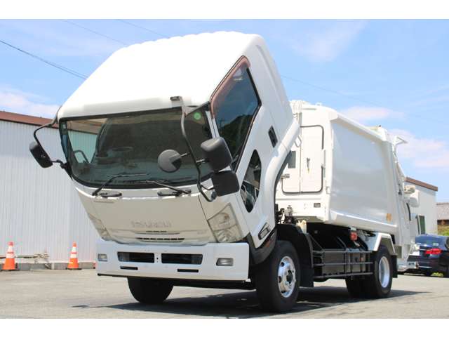 Isuzu Forward 9