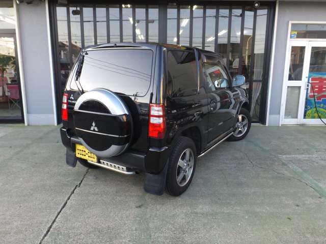 Mitsubishi Pajero Mini 8