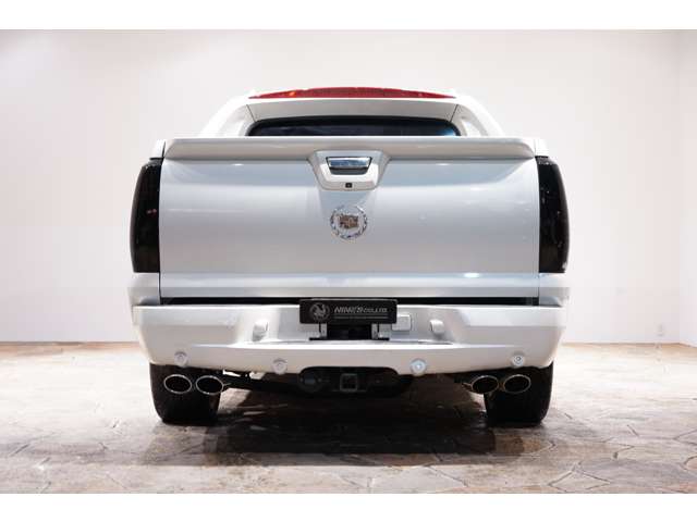 Cadillac Escalade EXT 11