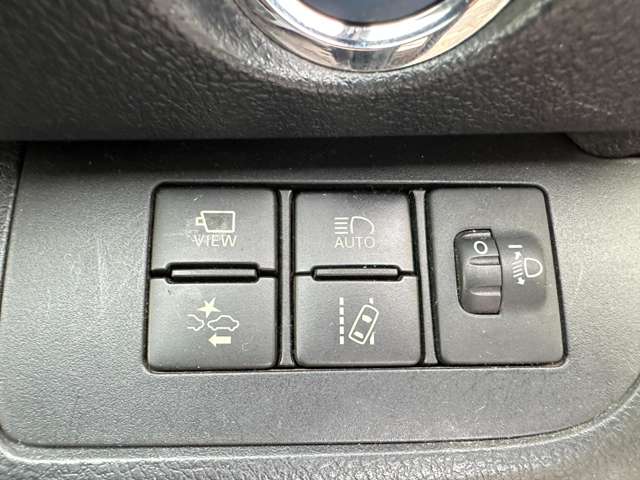 Toyota Sienta 6