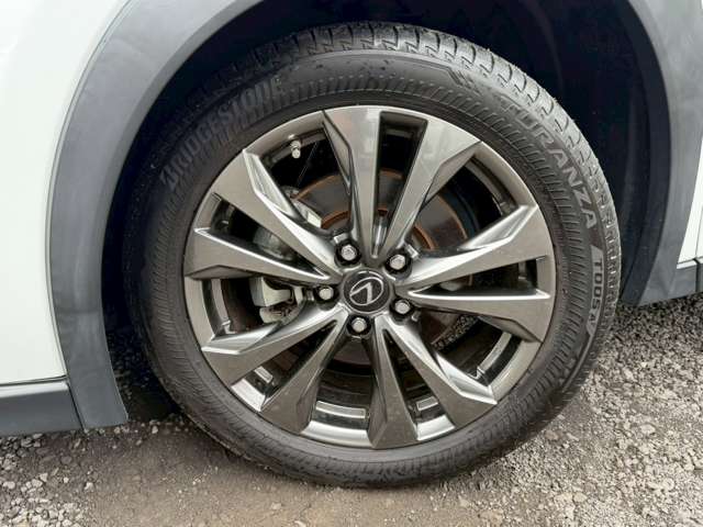 Lexus UX 11