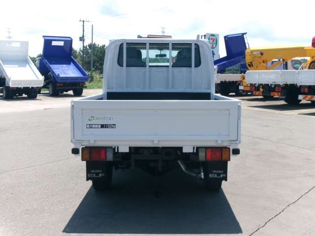 Isuzu Elf 6
