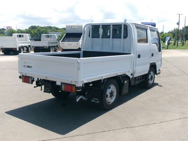 Isuzu Elf 7