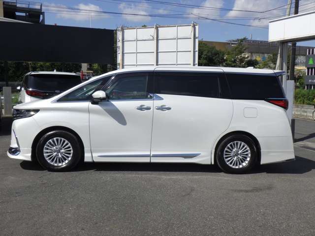 Toyota Alphard 13